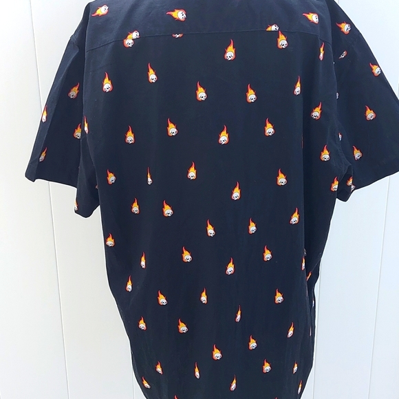 NWT Molokai Surf Co. Men's XL Flaming Skulls Button Down Shirt - Picture 4 of 6